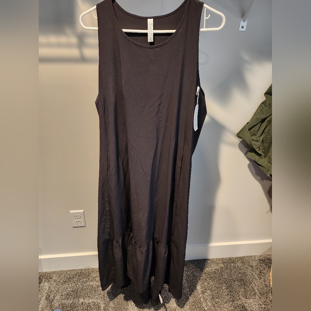 Stylus high/low sleeveless dress